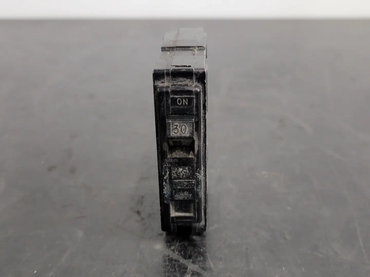 USED SQUARE D QO130