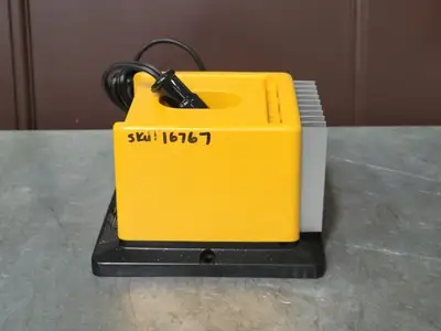 USED DEWALT D9105-04