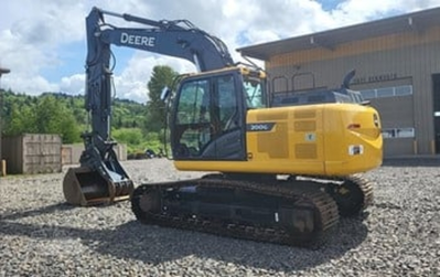 USED 2024 Deere 200 G