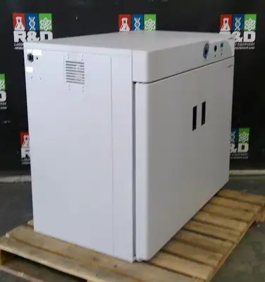 Used _UNKNOWN_ _UNKNOWN_ Thermostatic Incubators California US | R&D Laboratory Equipment #1232140