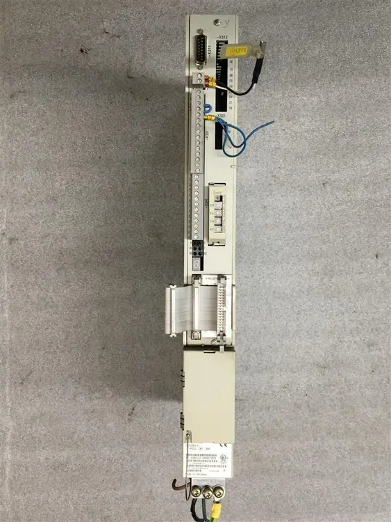 Used SIEMENS 6SN1118-0AA11-0AA1 6SN1123-1AA00-0BA1 Misc Electrical & Power Parts BE | Apt International N.V #363706