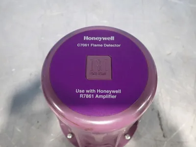 Used HONEYWELL C7061A1038 Gas Analyzers / Detectors Ohio US | HGR 24 #1406470