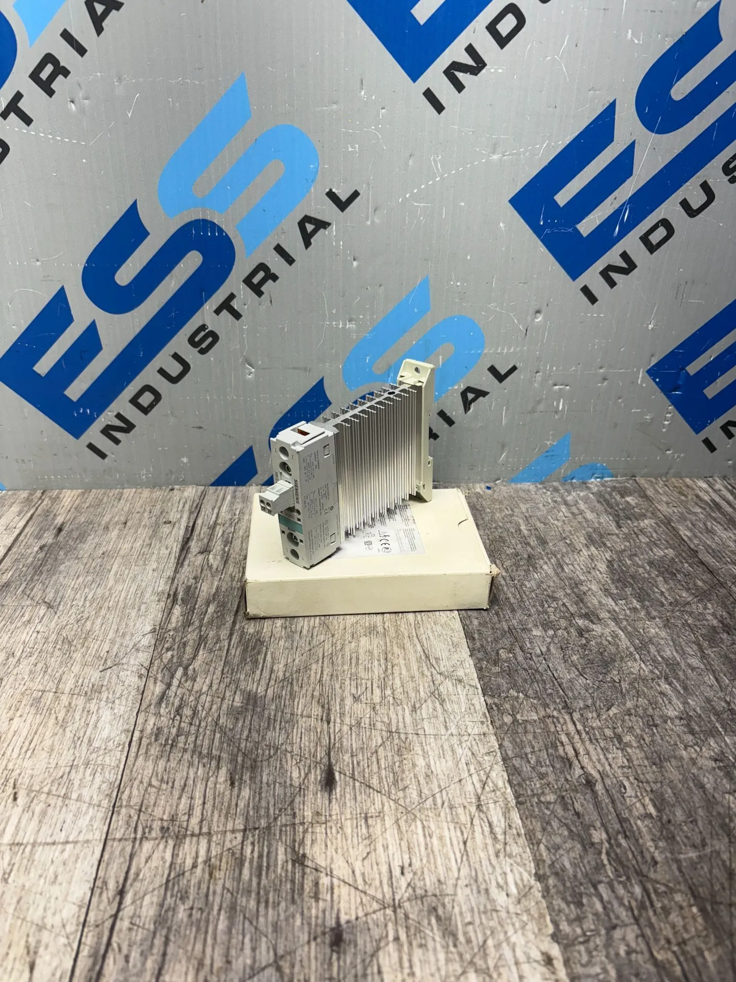 USED SIEMENS 3RF2320-1AA02