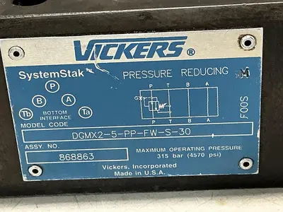 USED VICKERS DGMX2-5-PP-FW-S-30