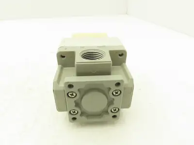 SMC ITV3030-04N4L4 3000 Size Electro-Pneumatic Regulator 24VDC 1/2" NPT
