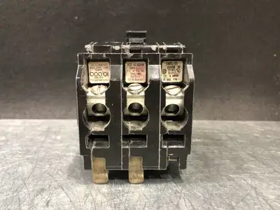 USED SQUARE D QO360