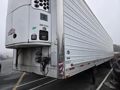USED 2011 UTILITY 53FT