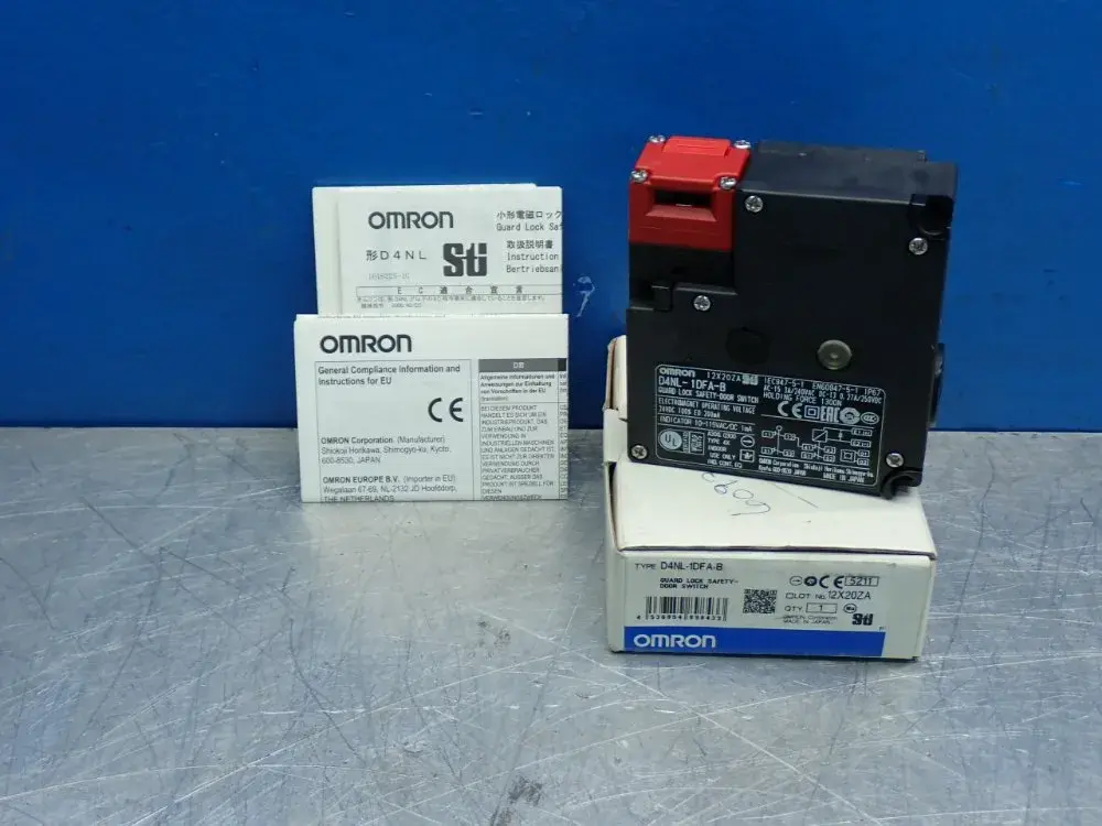 NEW OMRON D4NL1DFAB