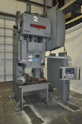 1996 BLISS C-110 OBI / Gap Frame Press | Universal Press & Machinery (UPM) (1)