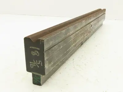 Press Brake Die 18-5/16" Long 90° V 3/8" W 3/16" D 1-3/4" H 1/2" Tang