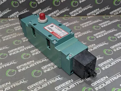 Numatics A23BB5008T47E30 Solenoid Valve 150 PSIG 120V Dual Coil New