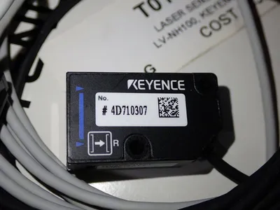 NEW KEYENCE LVNH100