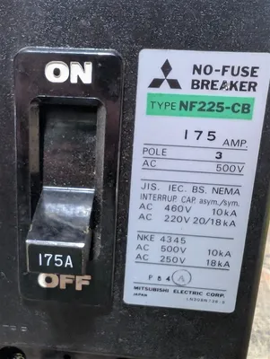 175A Mitsubishi NF225-CB No-Fuse Circuit Breaker 500VAC 3 Poles Used