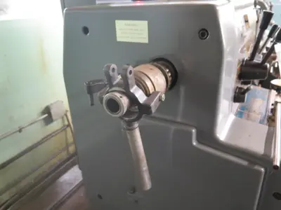 1997 HWACHEON HL-18 LATHES, ENGINE | Wheeler Machinery Sales (11)