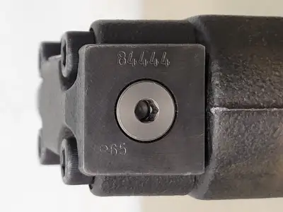 USED PARKER R5V08-51312A125