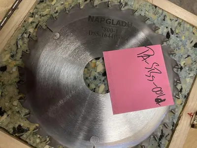 LOT OF NAP GLADU SAW BLADES