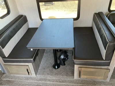 Used 2020 FOREST RIVER 25RKQB Campers, Caravans, Motorhomes Michigan US | Miedema Asset Management Group #1384795