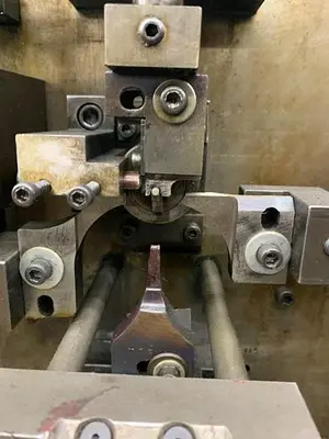 8329-145 GoldPro Vertical Four-Slide #2 Wire Forming Machine Produces 4.76 mm. O.D. Ring