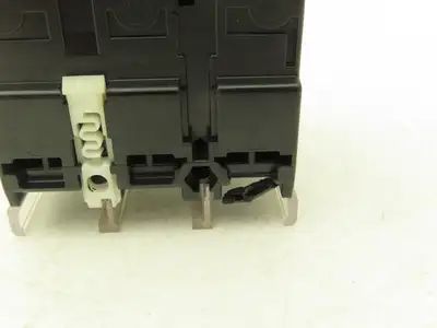 Fuji BW100AAG-3P100 3-Pole Auto Circuit Breaker 100A 500V 3Ph Molded Case