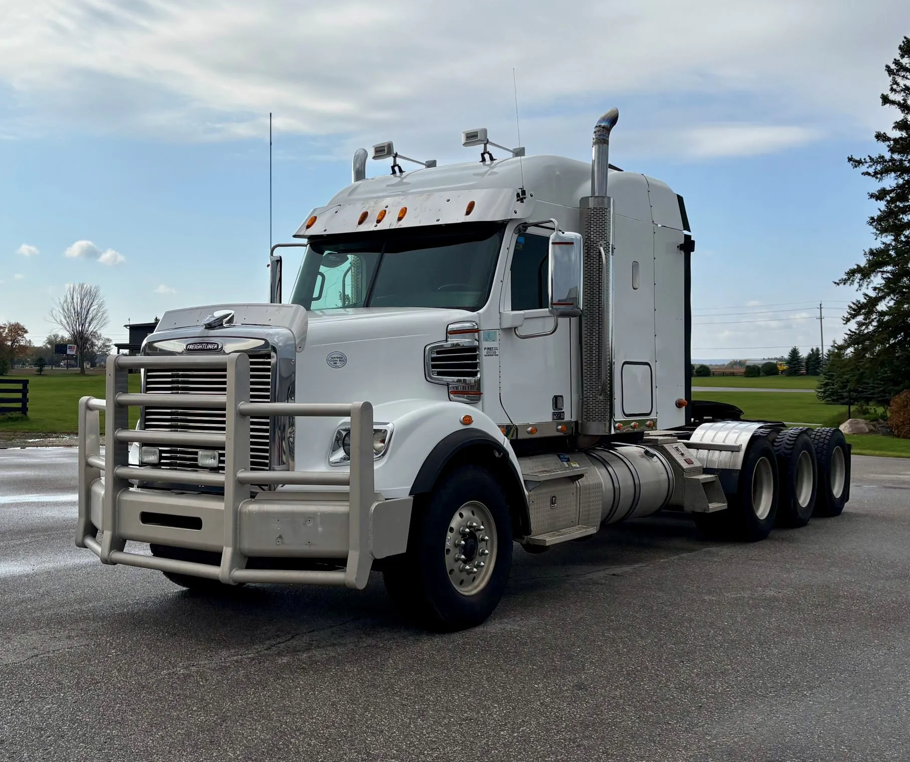 Used 2015 FREIGHTLINER CORONADO 122SD Conventional trucks Ontario CA | Driven Equipment Solutions #1573830