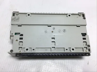 AEG Modicon 110CPU31101 Programmable Logic Controller 115/120Vac 0.3A 50/60Hz