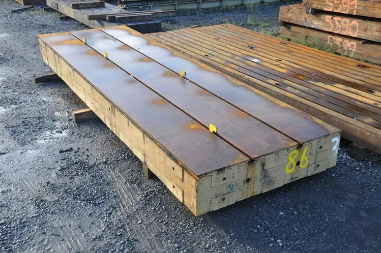 Used FLOORPLATE 6500 X 1965 X 490 MM Tables, Floor & Layout Plates BE | Apt International N.V #366641