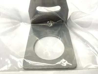 New | in-Stock Banner Right-Angle Mounting Bracket Stainless Steel 32723 Sensors Michigan US | Maverick Industrial Sales #1390820