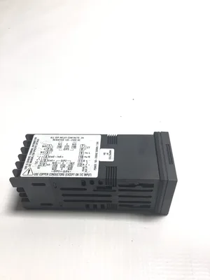 Partlow P11608000 Temperature/ Process Controller 2A