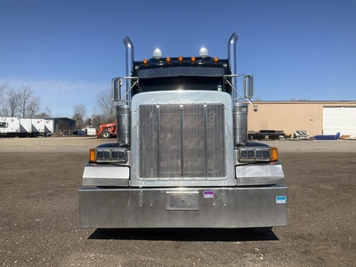 USED 2000 PETERBILT 379