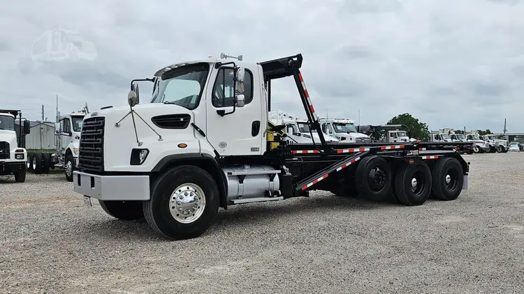 Used 2019 FREIGHTLINER 108SD Hooklifts & Roll-Offs Texas US | Roll Off Truck World #1491807