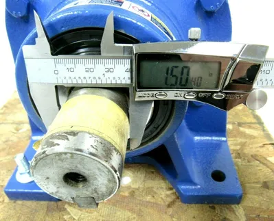 NEW SPEEDTRONICS SPCHH-6120Y-6XMPR REDUCER RATIO 6:1 040778 SPCHH6120Y6XMPR