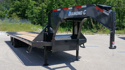 USED 2023 Diamond C FMAX212