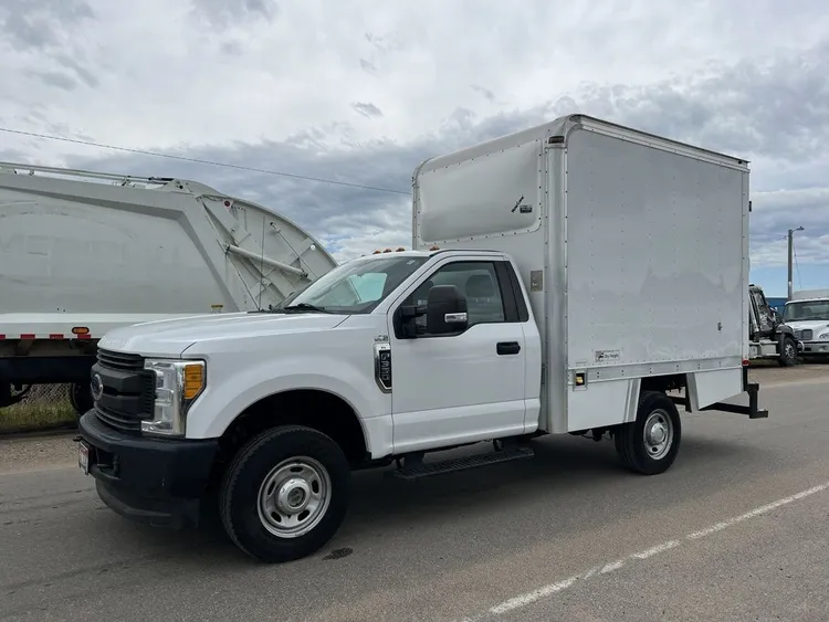 Used 2017 FORD F-350 SUPER DUTY 4X4 Service & Utility Trucks Minnesota US | Carco Truck & Equipment #1514297
