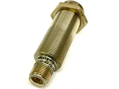 USED BALLUFF INDUCTIVE PROXIMITY SENSOR 8MM RANGE BES M18MI-PSC80B-S04G