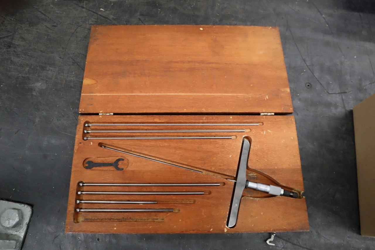 Used STARRETT DEPTH MICROMETER Lab Inspection Minnesota US | Machinesused.com #1506383