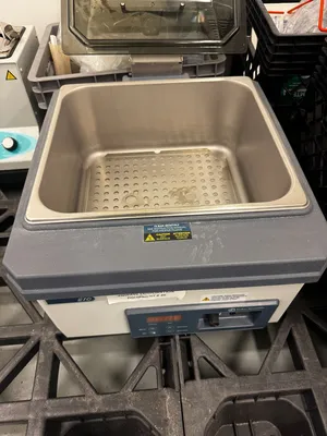 Used FISHER SCIENTIFIC Isotemp 210 Water Baths British Columbia CA | Enwave Corp. #1502117