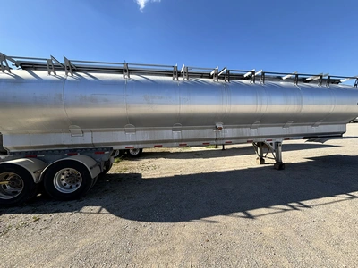 Used 2014 HENSLEY BULK FEED TRAILER Agricultural Trailers Michigan US | Miedema Asset Management Group #1709530