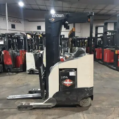 USED 2016 CROWN RR5725-45
