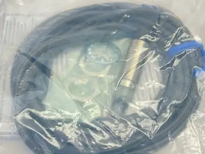 E2B-M12KN08-WZ-C1 | Omron  Proximity Sensor 10-30VDC - New