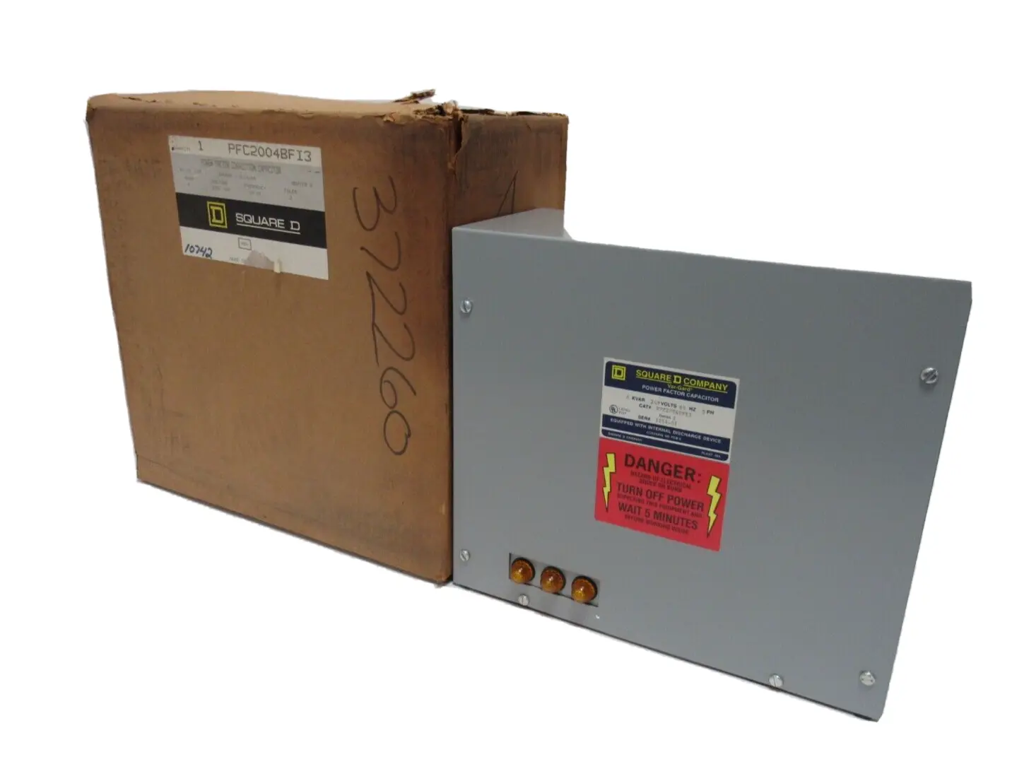 NEW SQUARE D PFC2004BFI3 POWER FACTOR CORRECTION CAPACITOR 4KVAR 240V