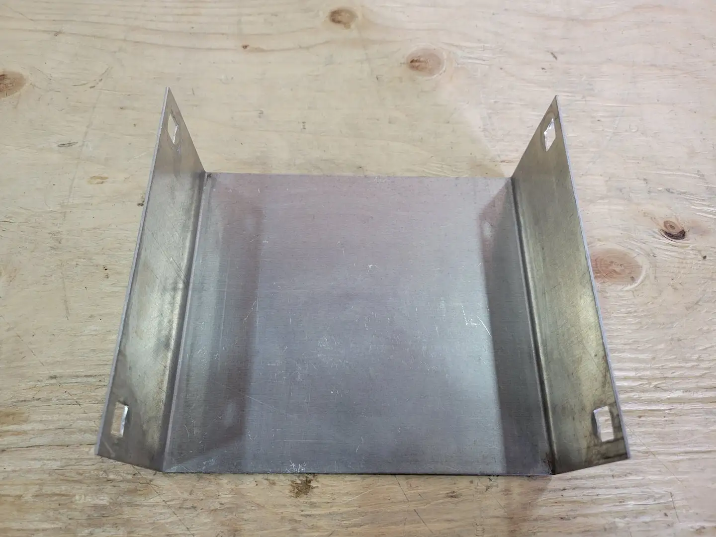 4 Hole - 2.5" Blind End Cable Tray
