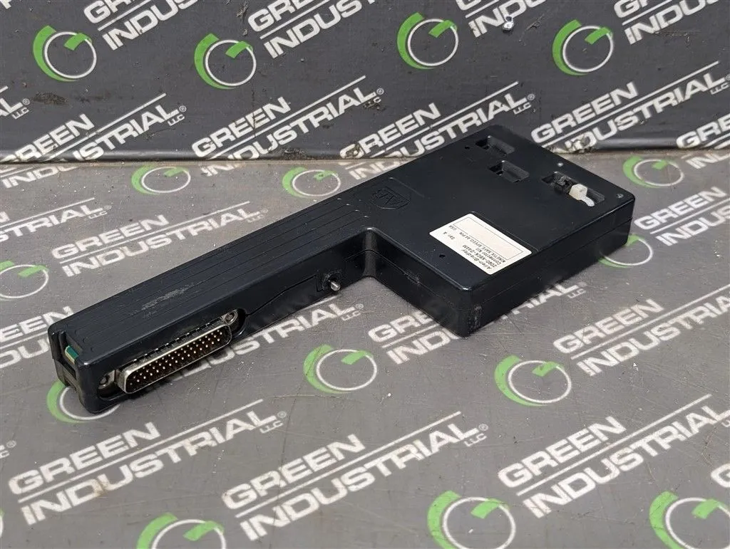 Allen Bradley 2090-K6CK-D44M Kinetix Safe Speed Connector Used