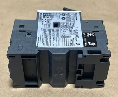 NEW Schneider Electric GV2ME03