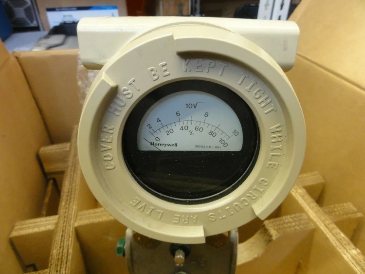 Used HONEYWELL STF128-R1H-0A520 Misc Electrical & Power Parts | BG Industrial Surplus #472170
