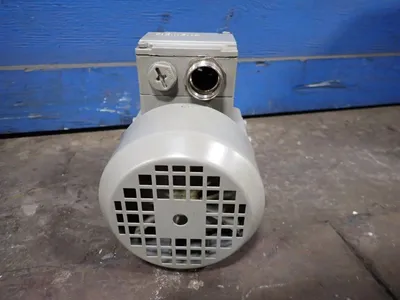 USED SIEMENS 1LA70634AB10