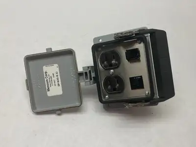 USED MENCOM PANEL INTERFACE CONNECTOR MODULE, DUPLEX OUTLET