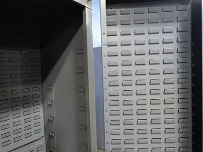 Hardware Cabinet