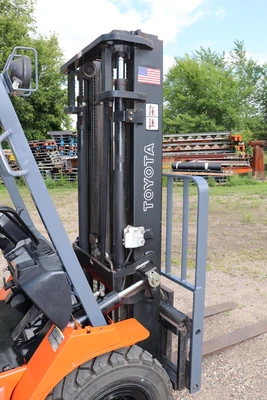 USED TOYOTA 7FGU20