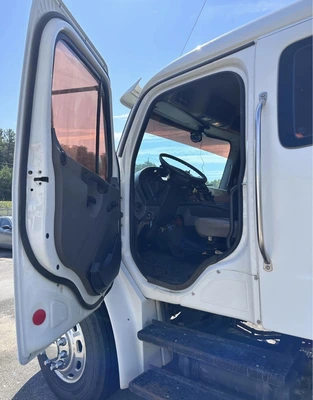 Used 2007 FREIGHTLINER M2 106 Tractors & Trailers Alabama US | Proxy Equipment #1513103