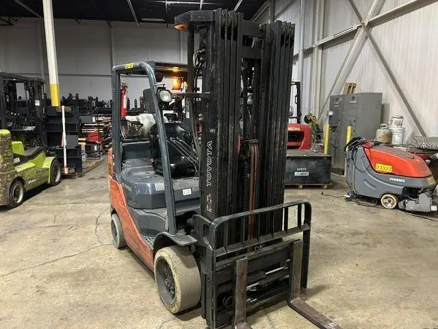Used 2014 TOYOTA 8FGCU25 Misc Forklifts Illinois US | Somerset Equipment Sales #1567929